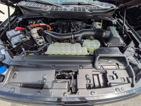 Certified 2025 Ford F150 XLT w/ Equipment Group 301A Standard AWD/4WD image 16