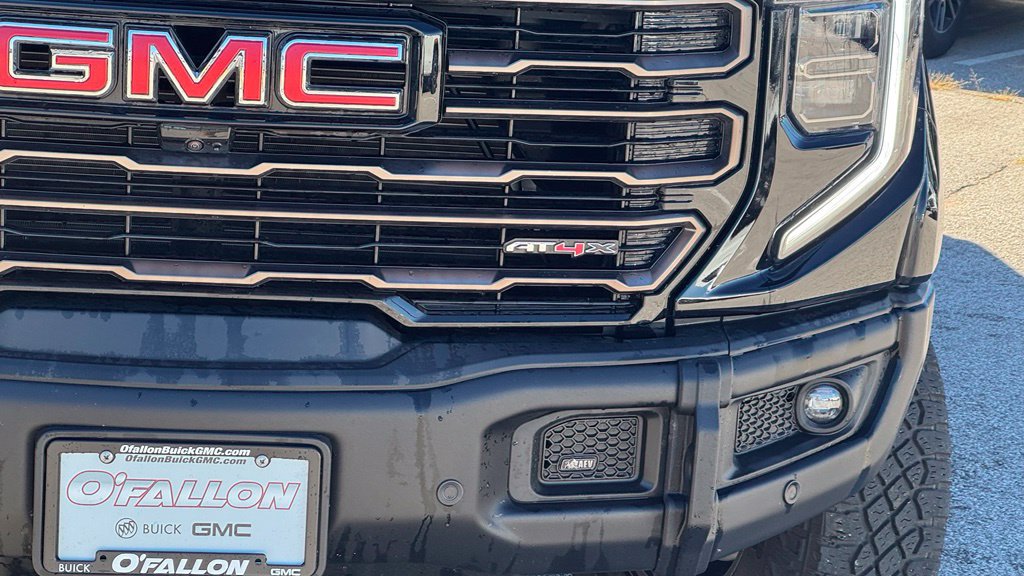 Used 2023 GMC Sierra 1500 AT4X AWD/4WD image 8