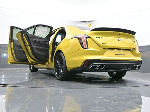 Used 2024 Cadillac CT4 V w/ LPO, ONYX Package image 72