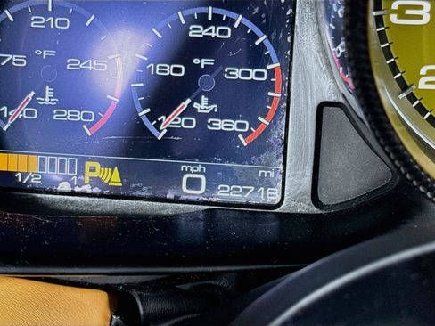 Used 2017 Ferrari California T RWD image 35