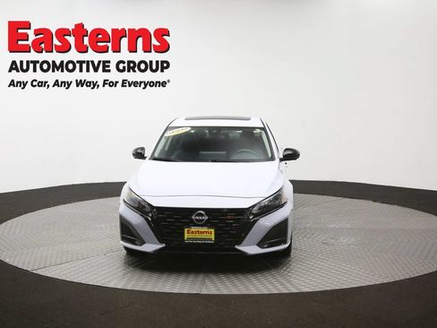 Used 2023 Nissan Altima 2.0 SR FWD image 54
