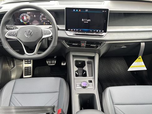 New 2026 Volkswagen Tiguan SE R-Line AWD/4WD image 17