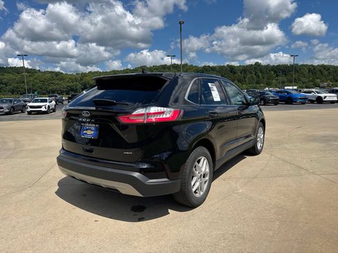 Used 2024 Ford Edge SEL AWD/4WD image 4