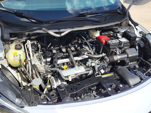 Used 2025 Nissan Versa SV image 32