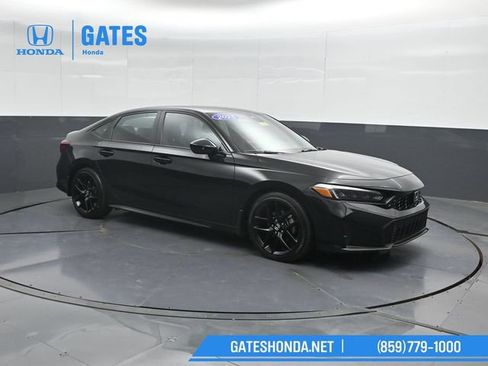 Used 2025 Honda Civic Sport image 4
