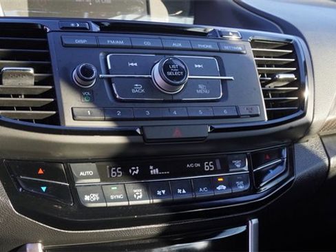 Used 2017 Honda Accord Sport Special Edition image 25