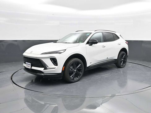 New 2025 Buick Envision Sport Touring image 4