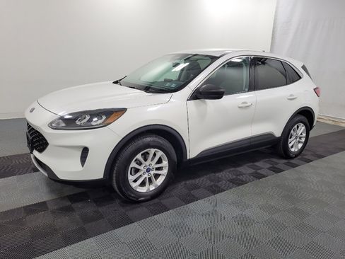 Used 2022 Ford Escape SE w/ Convenience Package AWD/4WD image 2