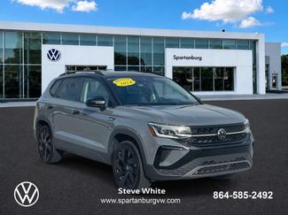 Certified 2024 Volkswagen Taos SE AWD/4WD video 1