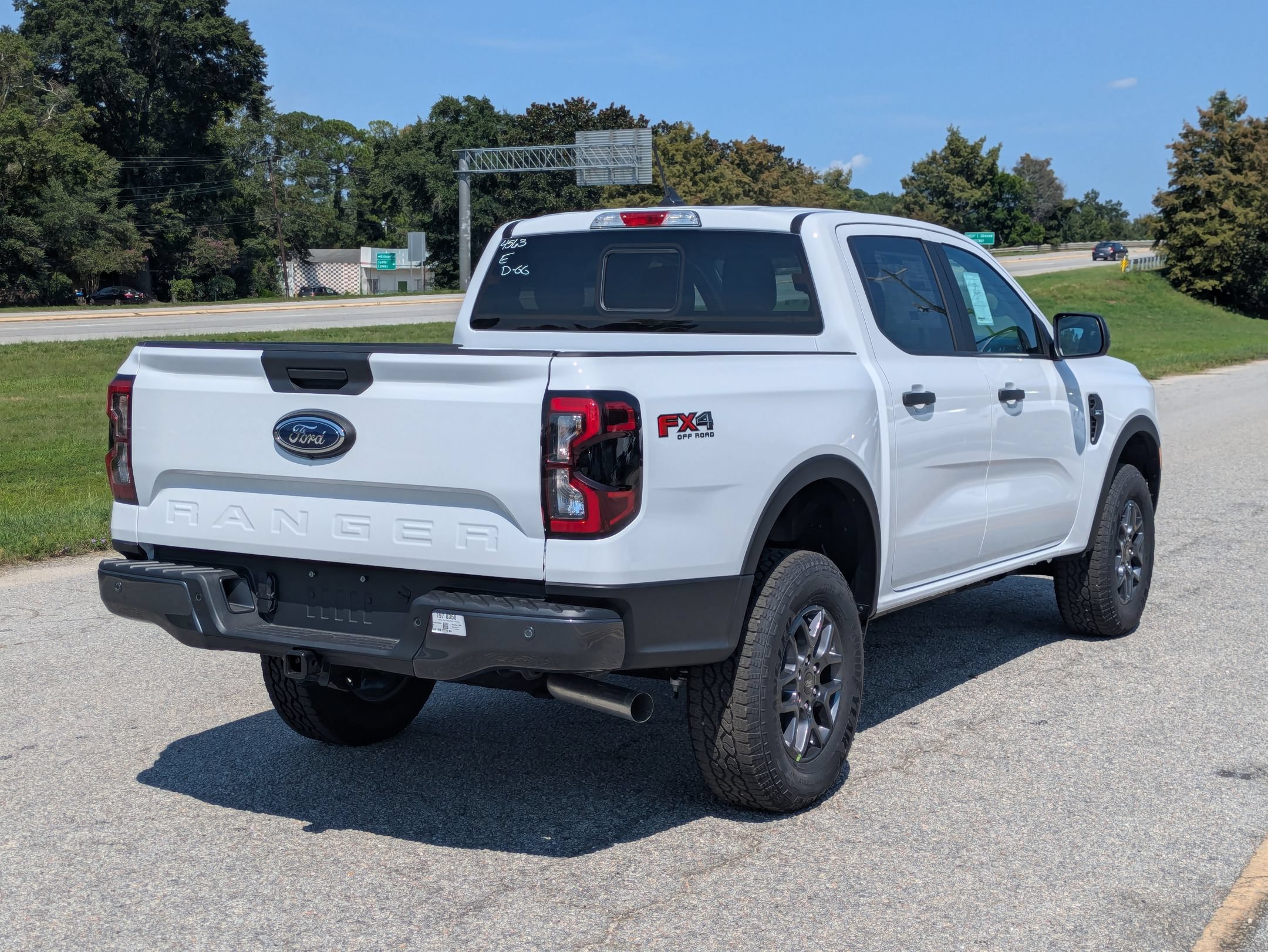 New 2026 Ford Ranger XLT w/ Equipment Group 301A High AWD/4WD image 3