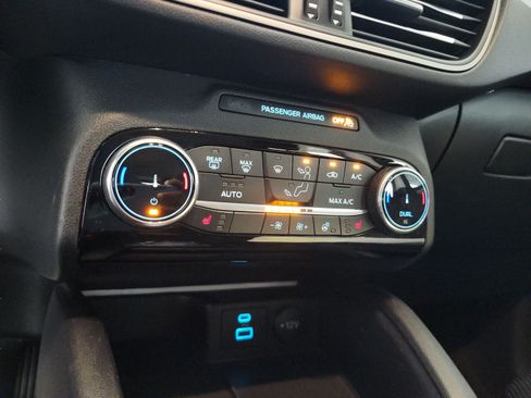 Certified 2022 Ford Escape SEL FWD image 25