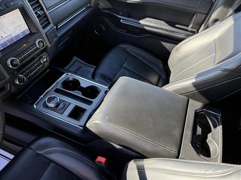 Used 2020 Ford Expedition Max XLT w/ Equipment Group 202A image 15