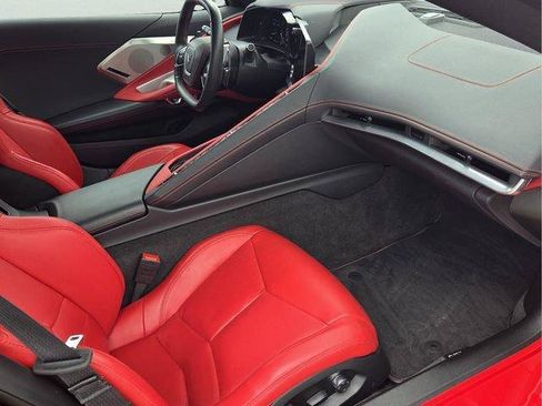 Used 2025 Chevrolet Corvette Stingray Preferred Cpe w/ Battery Protection Package RWD image 15