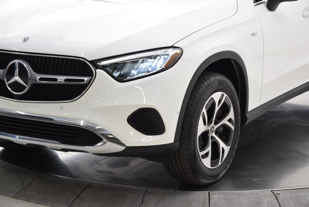 Certified 2025 Mercedes-Benz GLC 350e 4MATIC image 11