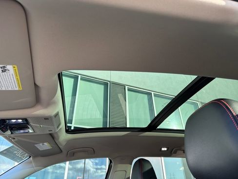 Used 2024 Volkswagen Atlas Peak Edition SEL image 23