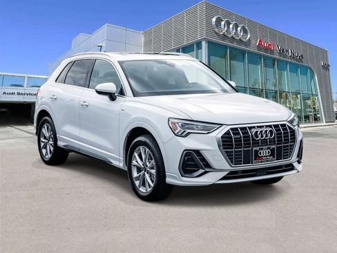 Used 2025 Audi Q3 2.0T Premium w/ Convenience Package image 5
