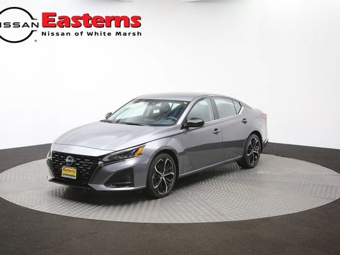 Used 2024 Nissan Altima 2.5 SR FWD image 49