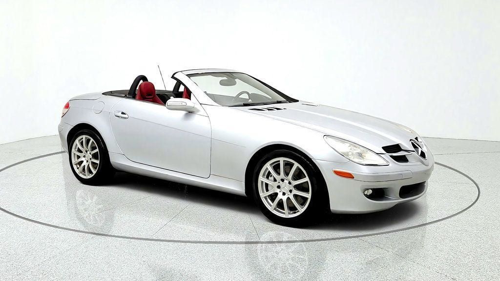 Used 2005 Mercedes-Benz SLK 350 image 3