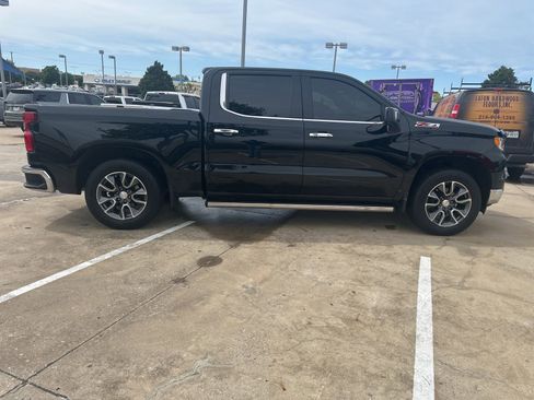 Used 2024 Chevrolet Silverado 1500 LTZ w/ Technology Package image 2