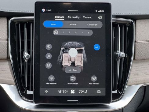 New 2026 Volvo XC90 T8 Plus w/ Protection Package Premier image 5