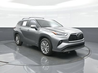 Certified 2026 Toyota Highlander Platinum