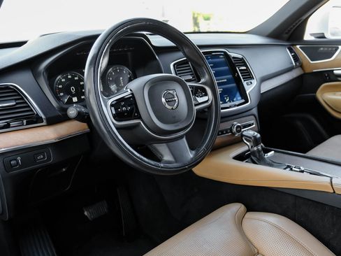Used 2018 Volvo XC90 T6 Inscription w/ Convenience Package AWD/4WD image 3