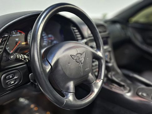 Used 2002 Chevrolet Corvette Coupe w/ Preferred Equipment Group2 image 14