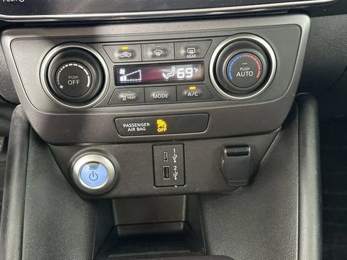 Used 2025 Nissan Leaf S FWD image 11