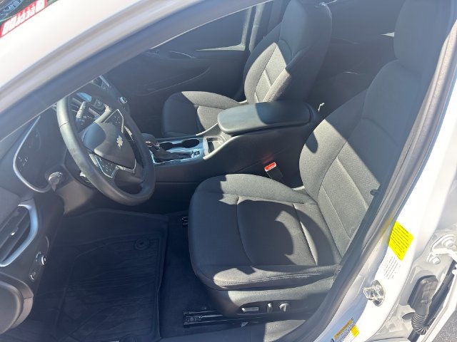 Used 2023 Chevrolet Malibu RS FWD image 11