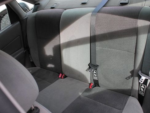 Used 2003 Ford Focus SE image 24