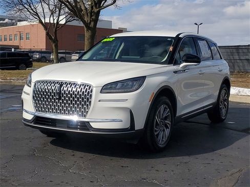 Certified 2023 Lincoln Corsair FWD w/ Equipment Group 101A image 2