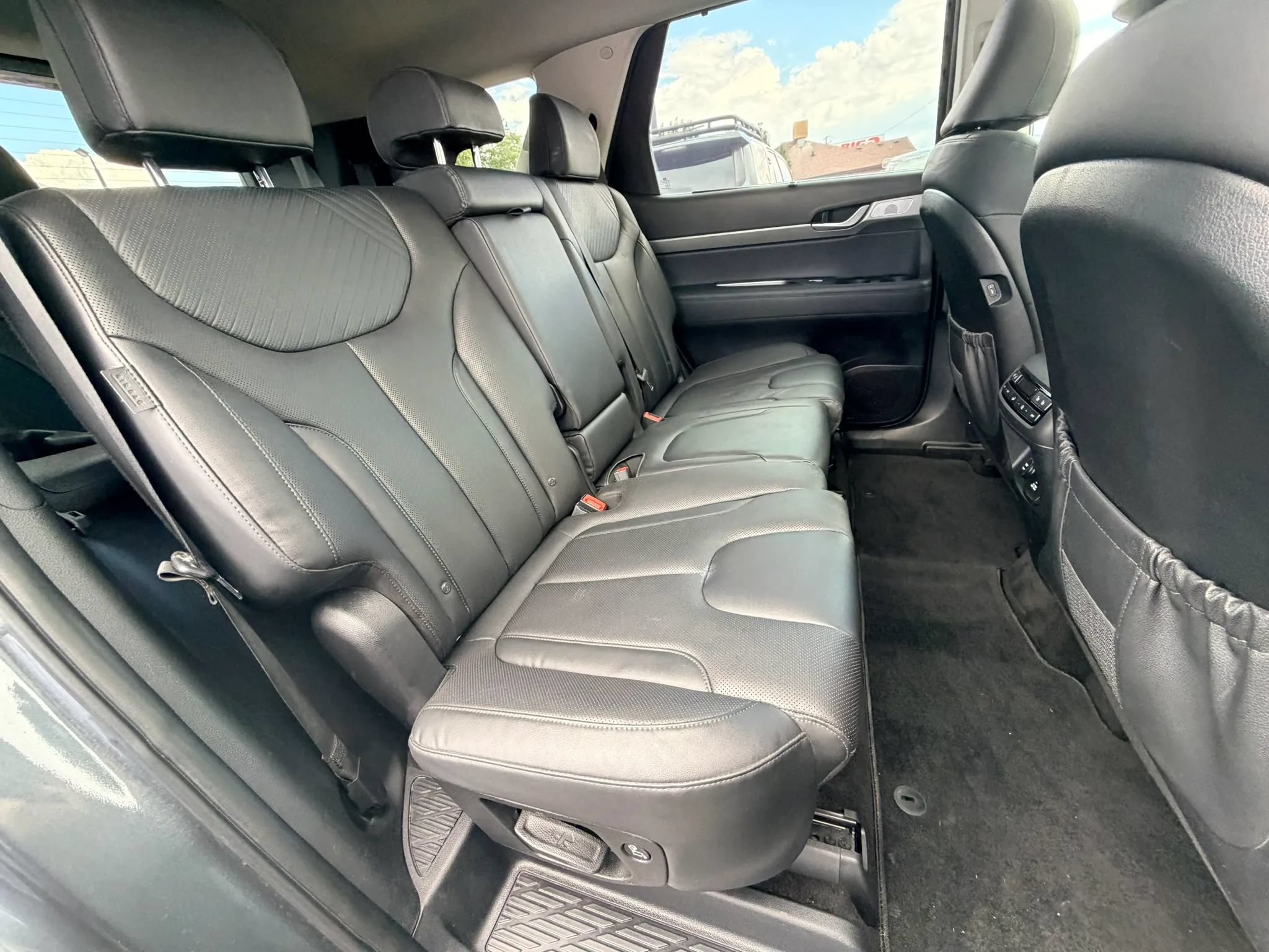 Used 2023 Hyundai Palisade SEL AWD/4WD image 24