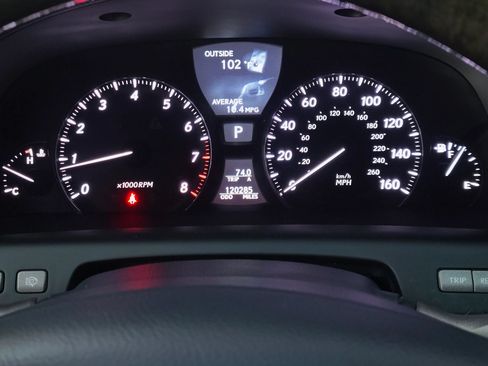 Used 2012 Lexus LS 460 w/ Luxury Value Edition RWD image 25