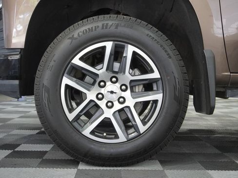 Used 2019 Chevrolet Silverado 1500 LT Trail Boss w/ Convenience Package AWD/4WD image 22