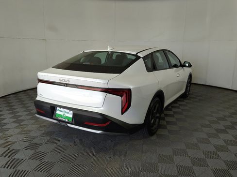 Used 2025 Kia K4 FWD image 7