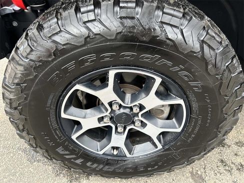 Used 2021 Jeep Wrangler Unlimited Rubicon image 9