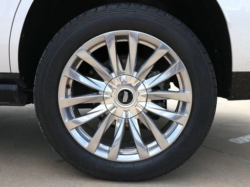 Used 2022 Cadillac Escalade Premium Luxury w/ Performance Package AWD/4WD image 9