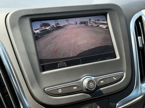 Used 2024 Chevrolet Equinox LS w/ LS Convenience Package FWD image 24