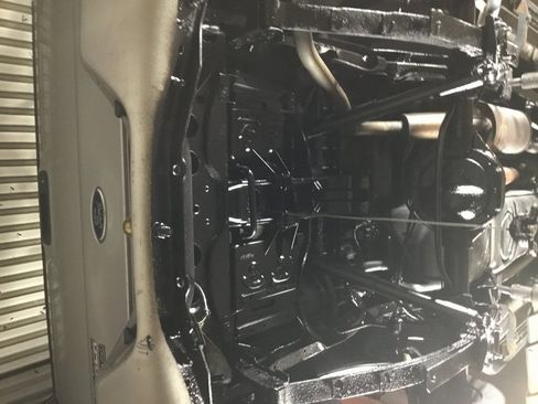 Used 2004 Ford Explorer Sport Trac XLT image 2