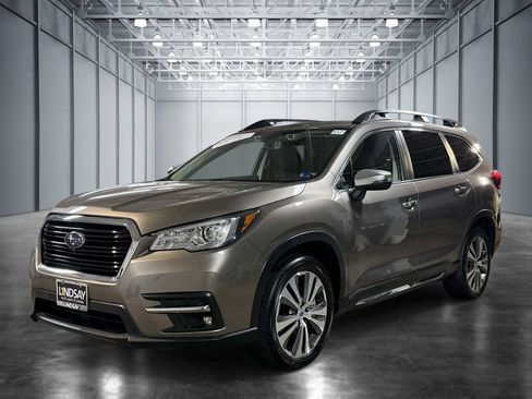 Used 2022 Subaru Ascent Touring AWD/4WD image 1