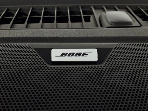 New 2026 GMC Canyon Denali image 16