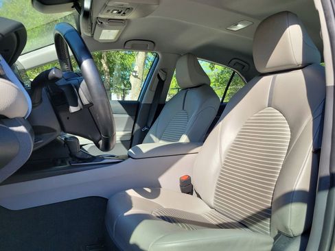 Used 2023 Toyota Camry SE w/ Convenience Package FWD image 15