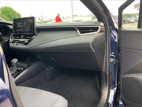 Used 2026 Toyota Corolla SE image 18