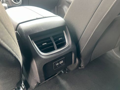 Used 2025 Chevrolet Blazer LT image 23