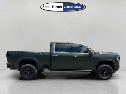Used 2024 GMC Sierra 2500 Denali w/ Denali Reserve Package AWD/4WD image 3