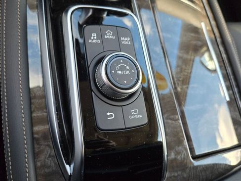 Used 2024 Nissan Armada Platinum w/ Captain's Chairs Package image 36