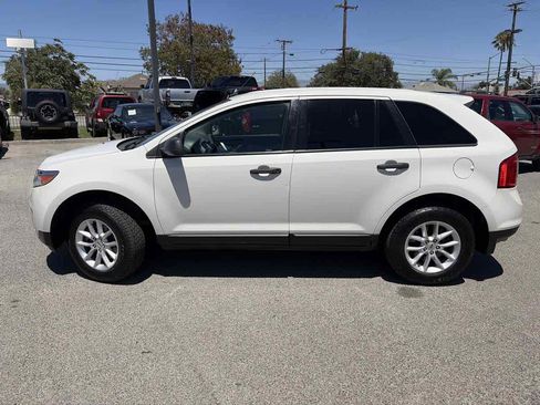 Used 2013 Ford Edge SE FWD image 2