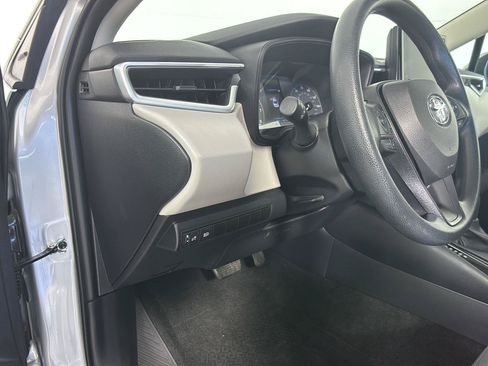 Used 2024 Toyota Corolla LE FWD image 28