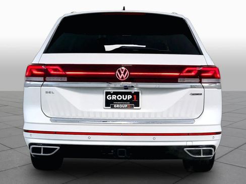 Used 2024 Volkswagen Atlas SEL Premium R-Line AWD/4WD image 4