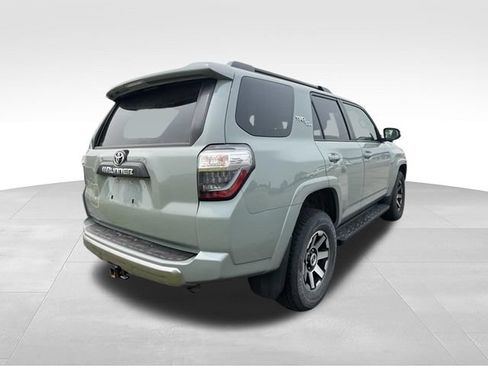 Used 2022 Toyota 4Runner TRD Off-Road Premium AWD/4WD image 2